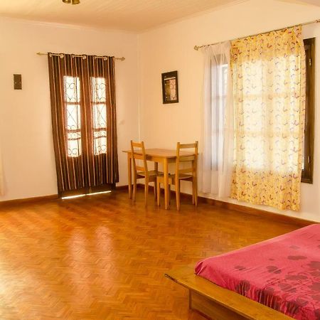Ny Telomiova Hotell Antananarivo Eksteriør bilde